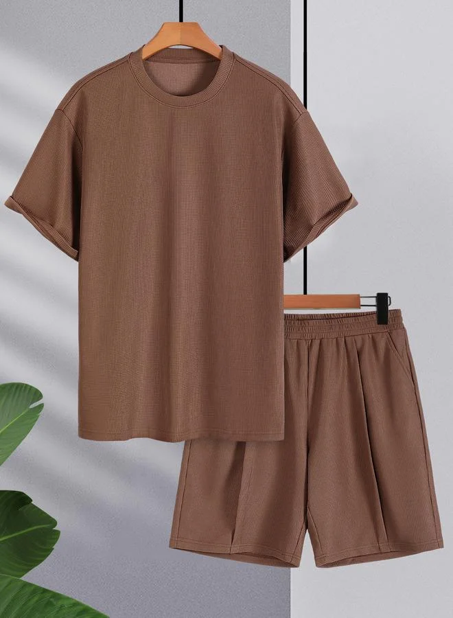 تايك تو طقم تيشيرت سادة بأكمام قصيرة وشورت